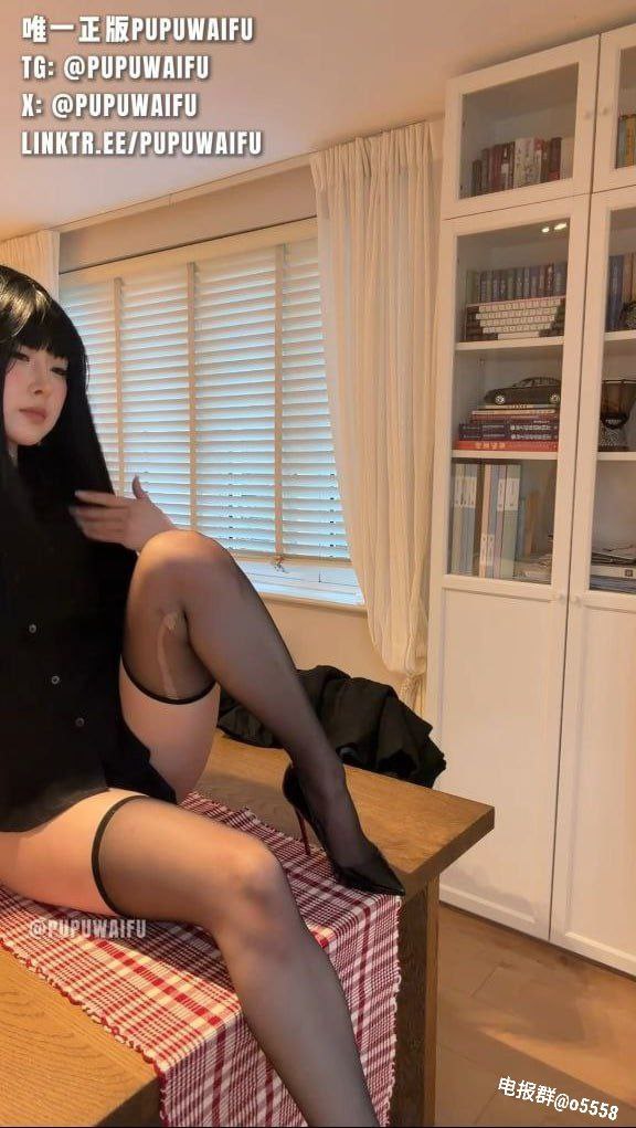 欧美丝袜写真视频,メイリン モデルコレクション メ,观看免费无删减完整版